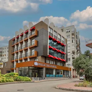 Wolf Of The City & Spa Анталья
